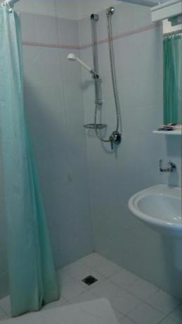 Imagen de la habitación del Hotel Albergo Stella Alpina. Foto 9