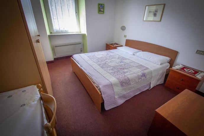 Imagen de la habitación del Hotel Albergo Stella, Cavalese. Foto 2