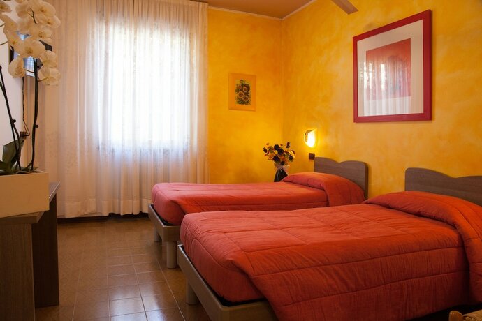 Imagen de la habitación del Hotel Albergo Stella D'oro. Foto 24