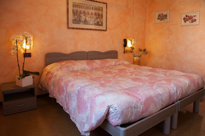Imagen de la habitación del Hotel Albergo Stella D'oro. Foto 26