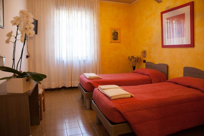Imagen de la habitación del Hotel Albergo Stella D'oro. Foto 31