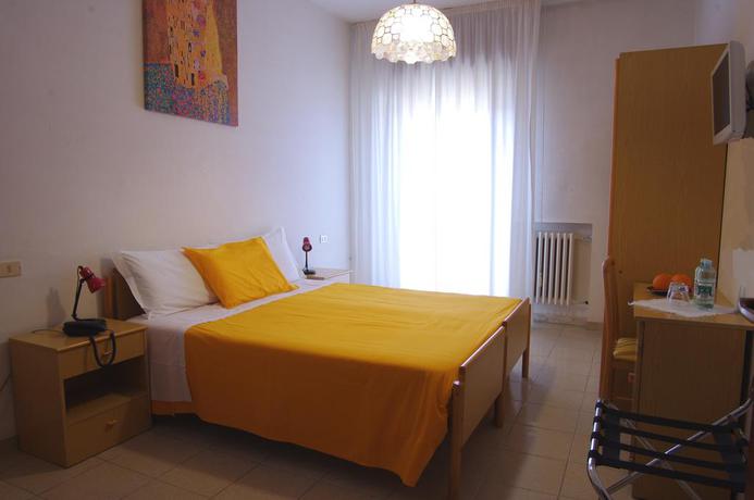 Imagen de la habitación del Hotel Albergo Stella, Tole. Foto 6