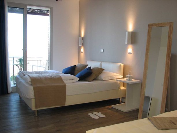 Imagen de la habitación del Hotel Albergo Stellamare. Foto 4