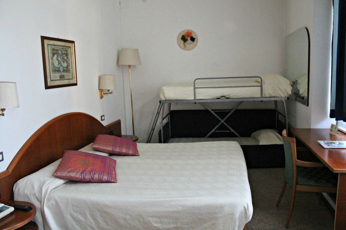 Imagen de la habitación del Hotel Albergo Stelvio. Foto 3