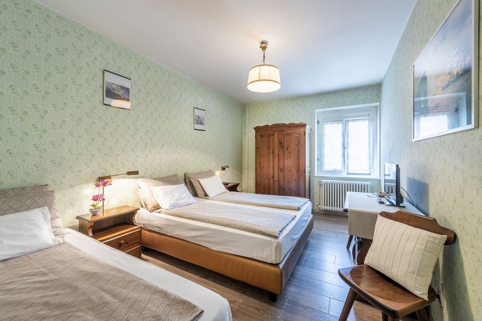 Imagen de la habitación del Hotel Albergo Svizzero. Foto 8