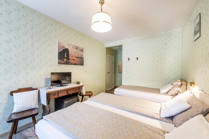 Imagen de la habitación del Hotel Albergo Svizzero. Foto 9