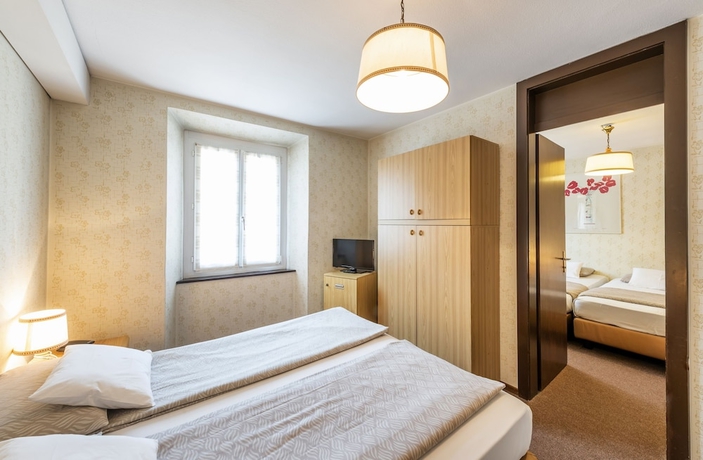 Imagen de la habitación del Hotel Albergo Svizzero. Foto 12
