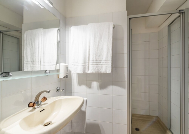Imagen de la habitación del Hotel Albergo Svizzero. Foto 18