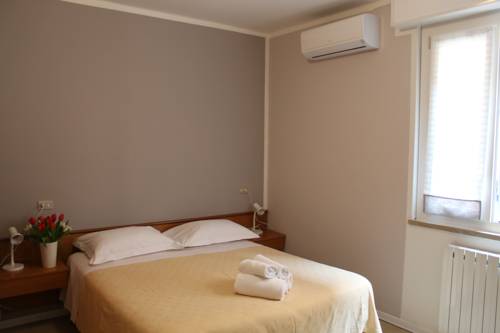 Imagen de la habitación del Hotel Albergo Tecla. Foto 2