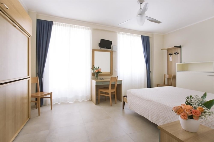 Imagen de la habitación del Hotel Albergo Teresa. Foto 12