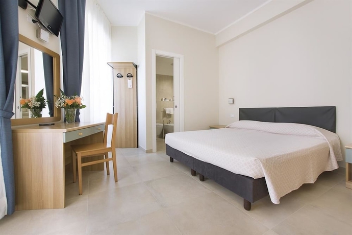 Imagen de la habitación del Hotel Albergo Teresa. Foto 18