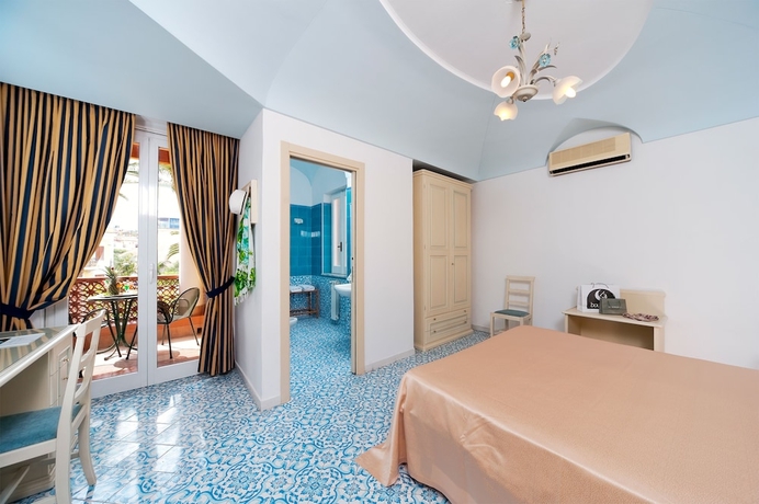 Imagen de la habitación del Hotel Albergo Terme Villa Svizzera. Foto 6