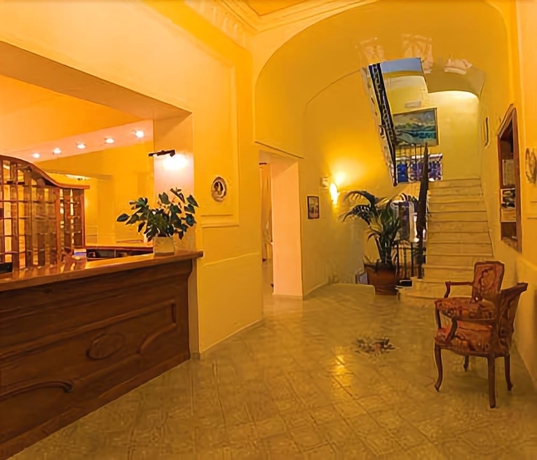 Imagen de los interiores del Hotel Albergo Terme Villa Svizzera. Foto 19