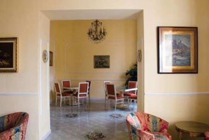 Imagen del bar/restaurante del Hotel Albergo Terme Villa Svizzera. Foto 4