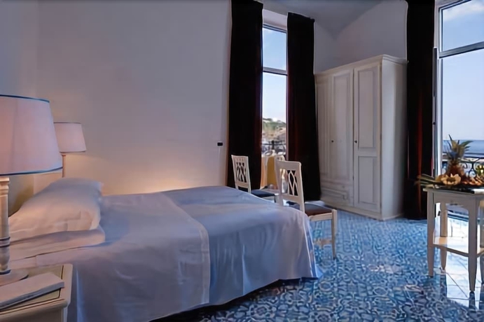 Imagen de la habitación del Hotel Albergo Terme Villa Svizzera. Foto 10