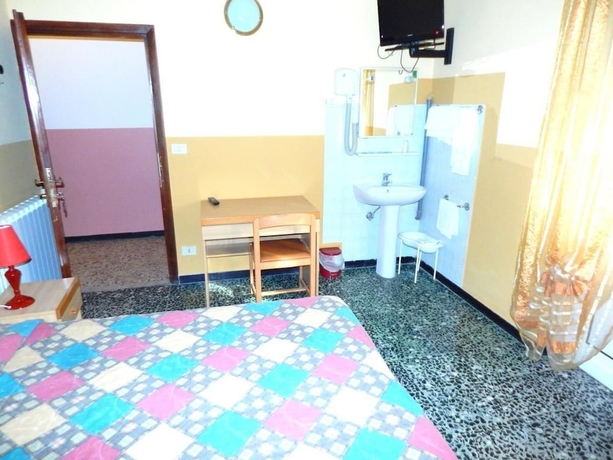 Imagen de la habitación del Hotel Albergo Torino. Foto 7