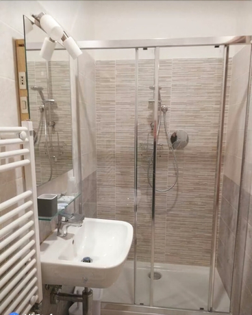 Imagen de la habitación del Hotel Albergo Torino. Foto 18