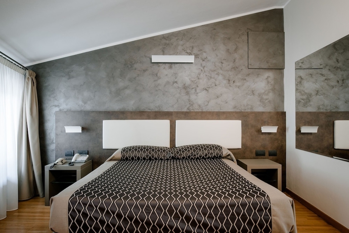 Imagen de la habitación del Hotel Albergo Trattoria Alessi. Foto 8