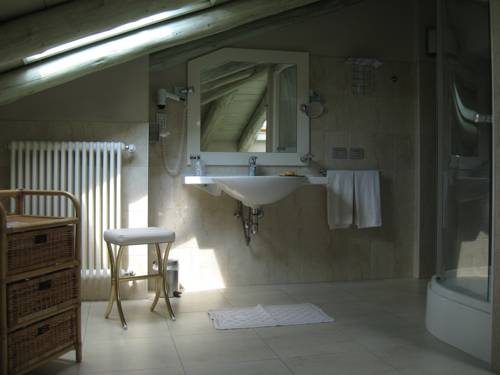 Imagen de la habitación del Hotel Albergo Venturelli. Foto 14