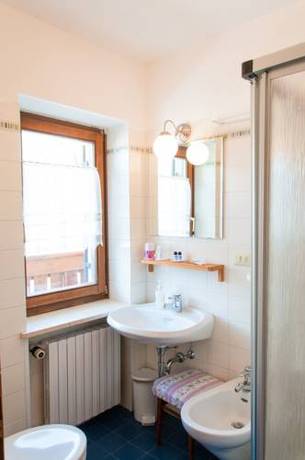 Imagen de la habitación del Hotel Albergo Vezzana. Foto 7