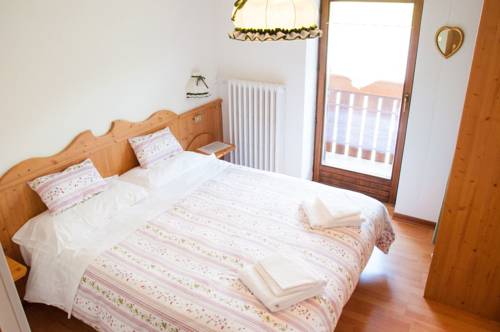 Imagen de la habitación del Hotel Albergo Vezzana. Foto 14
