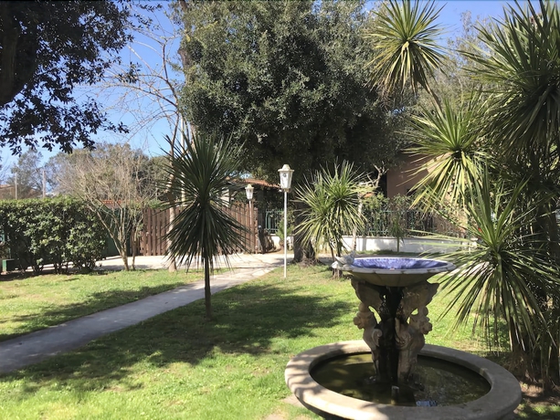 Imagen de los exteriores del Hotel Albergo Villa Anna. Foto 13