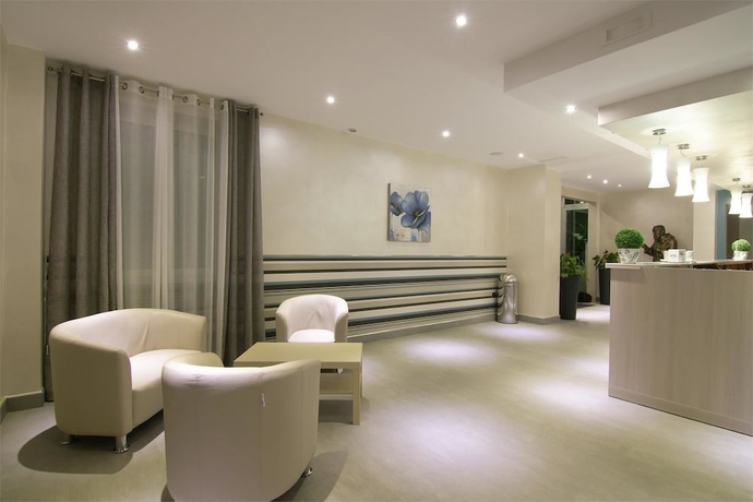 Imagen de los interiores del Hotel Albergo Villa Bianca. Foto 19