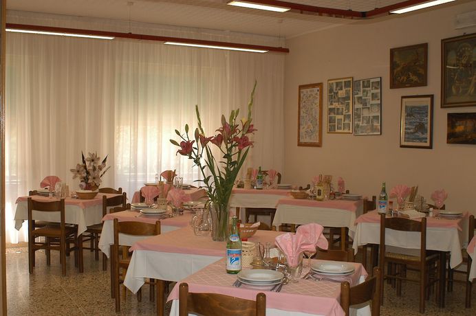 Imagen del bar/restaurante del Hotel Albergo Villa Canapini. Foto 4