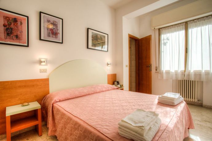 Imagen de la habitación del Hotel Albergo Villa Lucia. Foto 14