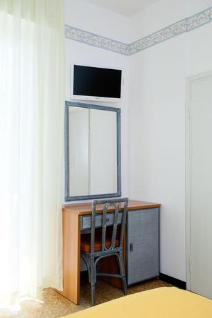 Imagen de la habitación del Hotel Albergo Villa Mauri. Foto 9