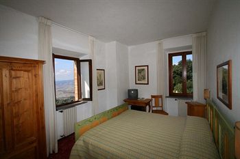 Imagen de la habitación del Hotel Albergo Villa Nencini. Foto 8