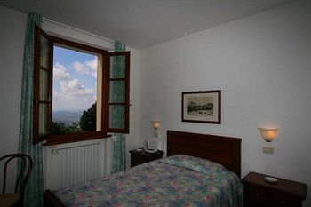 Imagen de la habitación del Hotel Albergo Villa Nencini. Foto 10