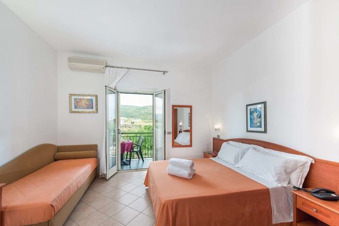 Imagen de la habitación del Hotel Albergo Villa a Mare, Peschici. Foto 11