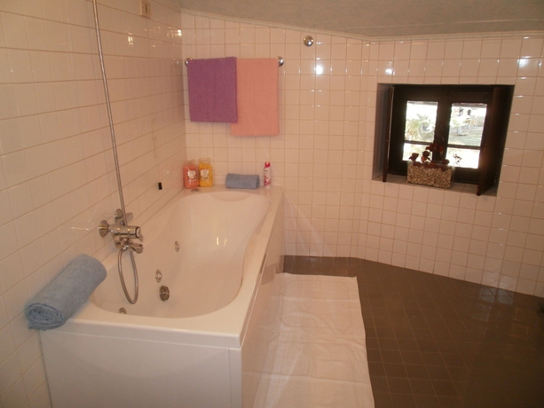Imagen de la habitación del Hotel Albergo Villa and Roma. Foto 3