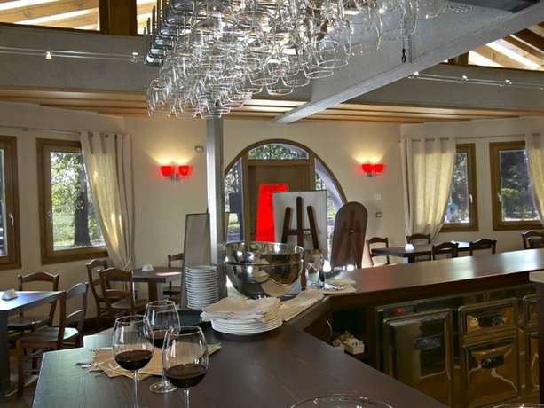 Imagen del bar/restaurante del Hotel Albergo Vinnaeria La Baita. Foto 2