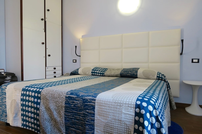 Imagen de la habitación del Hotel Albergo Visconti. Foto 5