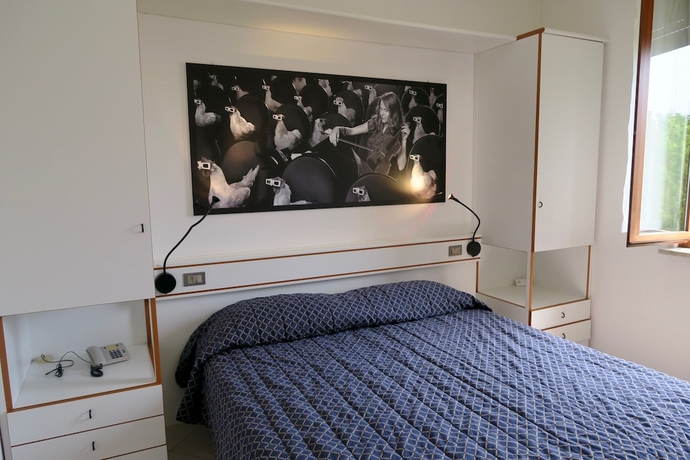 Imagen de la habitación del Hotel Albergo Visconti. Foto 7