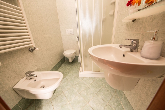 Imagen de la habitación del Hotel Albergo Vista Lago. Foto 6