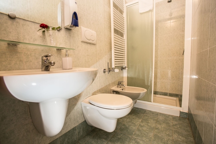 Imagen de la habitación del Hotel Albergo Vista Lago. Foto 7