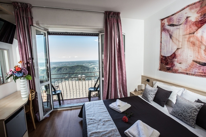 Imagen de la habitación del Hotel Albergo Vista Lago. Foto 8