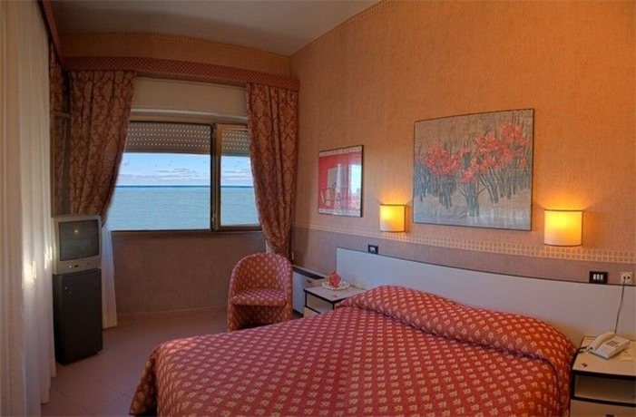 Imagen de la habitación del Hotel Albergo Vittoria. Foto 8