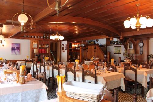 Imagen de la habitación del Hotel Albergo Vittoria, Santo Stefano di Cadore. Foto 8