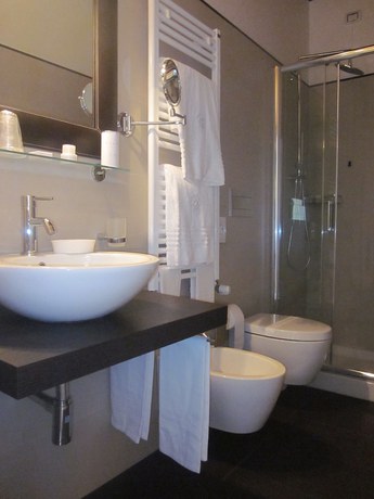 Imagen de la habitación del Hotel Albergo del Sole, Tarento. Foto 11