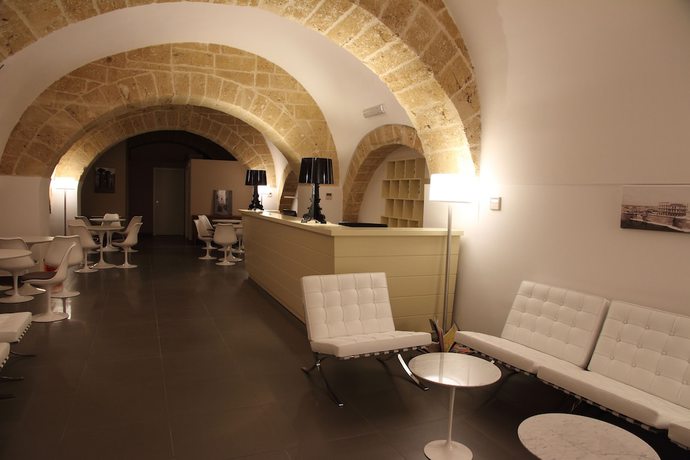 Imagen de los interiores del Hotel Albergo del Sole, Tarento. Foto 19