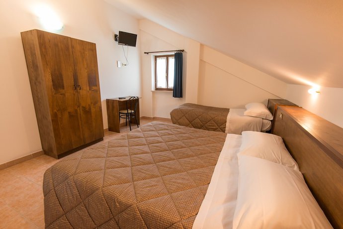 Imagen de la habitación del Hotel Albergo della Corte. Foto 11