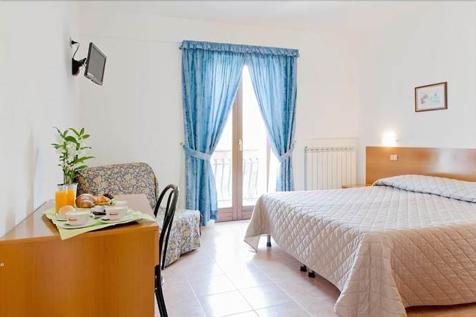 Imagen de la habitación del Hotel Albergo della Corte. Foto 12