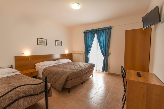 Imagen de la habitación del Hotel Albergo della Corte. Foto 13