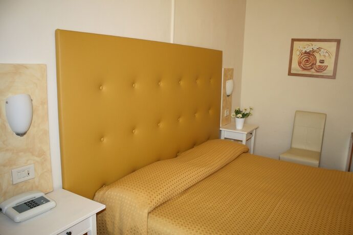 Imagen de la habitación del Hotel Albergo il Giglio, Prato. Foto 10