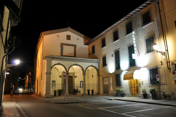 Imagen general del Hotel Albergo il Giglio, Prato. Foto 7