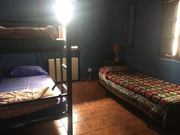 Imagen de la habitación del Hotel Albergue Gandara. Foto 11